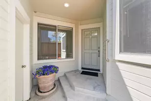 57 Benedict Ct, Alameda, CA 94502 - Photo 2