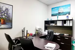 4827 Laguna Park Dr, Elk Grove, CA 95758 - Photo 10