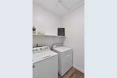 1348 S Kestrel Ln, Stockton, CA 95215 - Photo 32