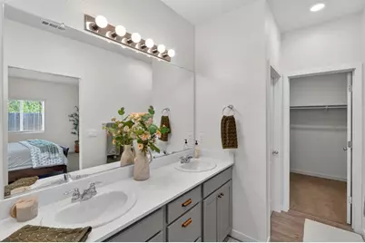 1348 S Kestrel Ln, Stockton, CA 95215 - Photo 40