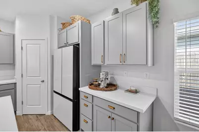 1348 S Kestrel Ln, Stockton, CA 95215 - Photo 24