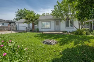 1906 Chapman Ave, Olivehurst, CA 95961 - Photo 4