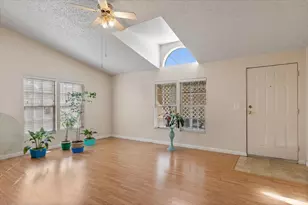 Brookdale, Sacramento, CA 95834 - Photo 20