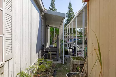 Brookdale, Sacramento, CA 95834 - Photo 8