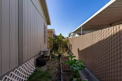 Brookdale, Sacramento, CA 95834 - Photo 10