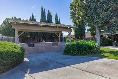 Brookdale, Sacramento, CA 95834 - Photo 36