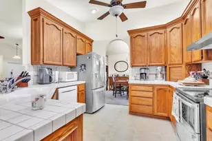 8120 Ella Ct, Citrus Heights, CA 95610 - Photo 12