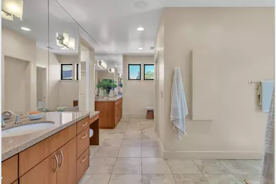 8 Kathy Court, Sacramento, CA 95831 - Photo 28