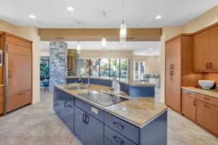 8 Kathy Ct, Sacramento, CA 95831 - Photo 14