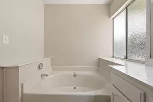 4360 Armadale Way, Sacramento, CA 95823 - Photo 38