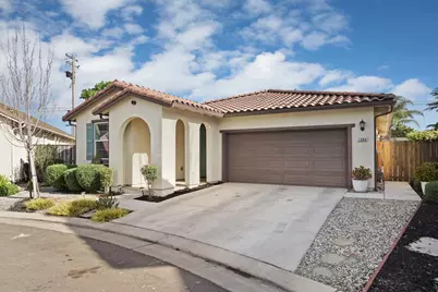 1204 Sirah Court, Lodi, CA 95242 - Photo 4