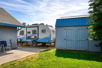 748 Melva Avenue, Oakdale, CA 95361 - Photo 38