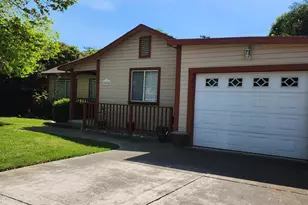1024 W Longview Ave, Stockton, CA 95207 - Photo 2