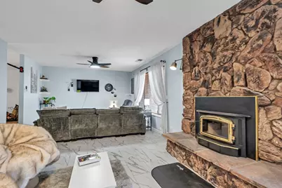 13621 Lynda Lynn Way, Redding, CA 96003 - Photo 18