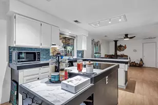 13621 Lynda Lynn Way, Redding, CA 96003 - Photo 12