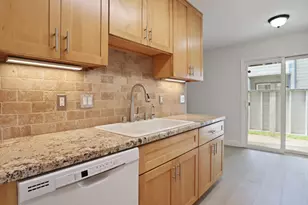 445 Almond Dr, Lodi, CA 95240 - Photo 6