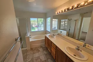 35 Klondike Ct, Sacramento, CA 95835 - Photo 14