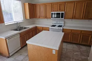35 Klondike Ct, Sacramento, CA 95835 - Photo 6