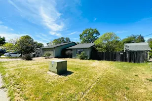 1465 Wimbledon Dr, Auburn, CA 95603 - Photo 2