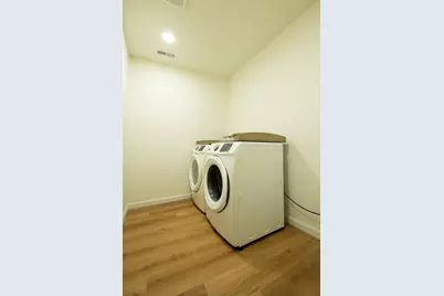 1118 Oxford Way, Stockton, CA 95204 - Photo 32