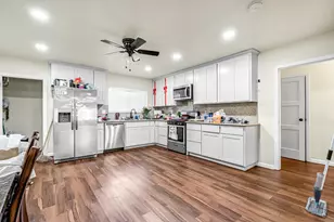 24110 Ave 14, Madera, CA 93637 - Photo 14