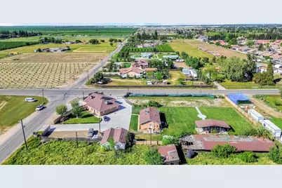 24110 Avenue 14, Madera, CA 93637 - Photo 8