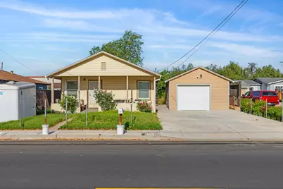 225 Ash Avenue, Oakdale, CA 95361 - Photo 1
