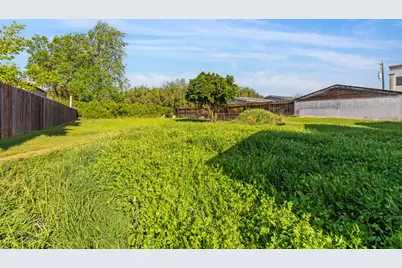 225 Ash Avenue, Oakdale, CA 95361 - Photo 12