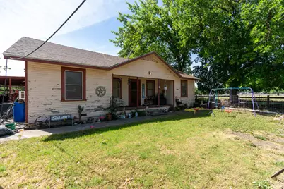 45777 Valeria Avenue, Dos Palos, CA 93620 - Photo 4