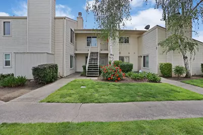 700 McCoy Court #42, Lodi, CA 95240 - Photo 2