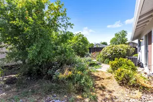 6400 Sunnyfield Way, Sacramento, CA 95823 - Photo 20