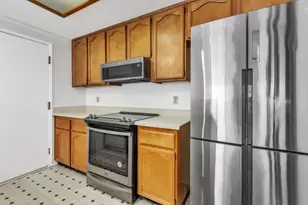 6400 Sunnyfield Way, Sacramento, CA 95823 - Photo 8