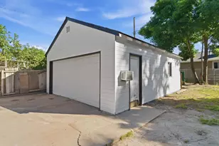 3700 24th Ave, Sacramento, CA 95820 - Photo 24