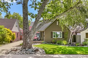 733 35th St, Sacramento, CA 95816 - Photo 2