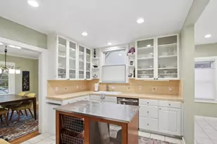 733 35th St, Sacramento, CA 95816 - Photo 16