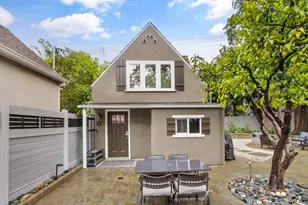 733 35th St, Sacramento, CA 95816 - Photo 42