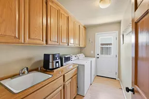 2669 Stockwood Dr, Roseville, CA 95661 - Photo 28