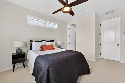 2038 20th Street, Sacramento, CA 95818 - Photo 12