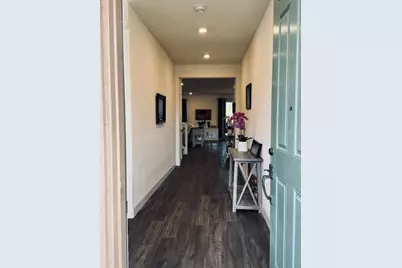 9704 Tangelo Circle, Elk Grove, CA 95624 - Photo 4
