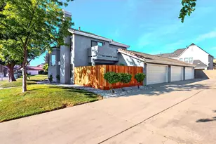 3661 La Mancha Pl, Turlock, CA 95382 - Photo 2