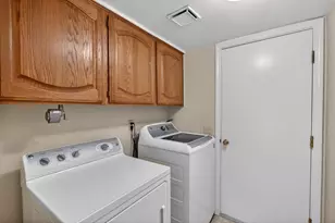 9083 Fanega Ct, Elk Grove, CA 95758 - Photo 18