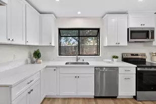 5235 Bamford Dr, Sacramento, CA 95823 - Photo 14