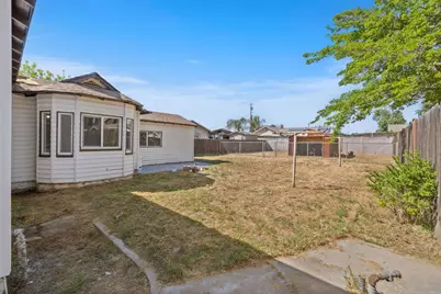 210 E Bush Street, Lemoore, CA 93245 - Photo 38