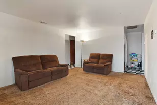 20 Shilling Ave, Lathrop, CA 95330 - Photo 2