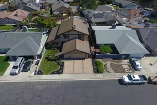 861 River Bluff Ct, Oakdale, CA 95361 - Photo 2