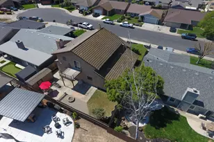 861 River Bluff Ct, Oakdale, CA 95361 - Photo 4