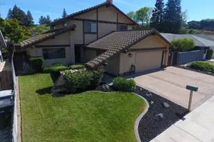 861 River Bluff Ct, Oakdale, CA 95361 - Photo 1