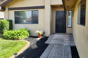 861 River Bluff Ct, Oakdale, CA 95361 - Photo 8