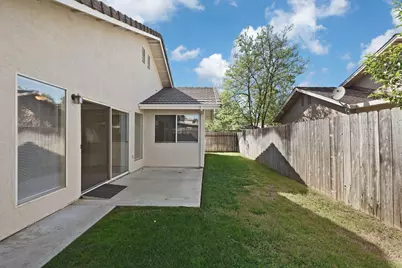 9446 Tuscany Circle, Stockton, CA 95210 - Photo 32