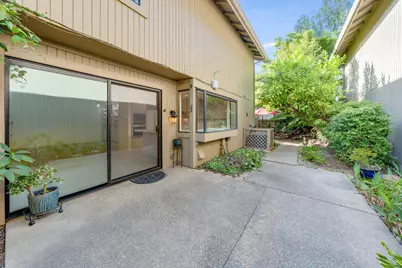 1973 Discovery Village Lane, Gold River, CA 95670 - Photo 38